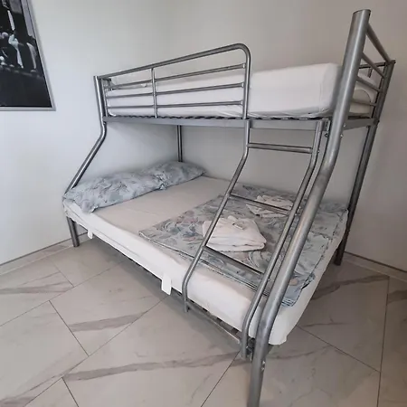 Maja Appartement *