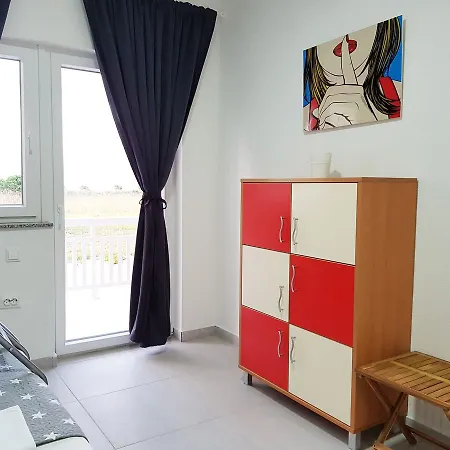 Appartamento Maja Vir