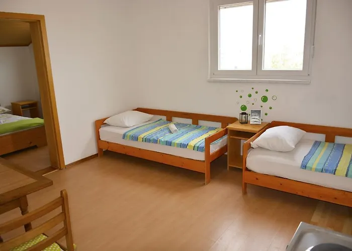 Apartament Maja Vir