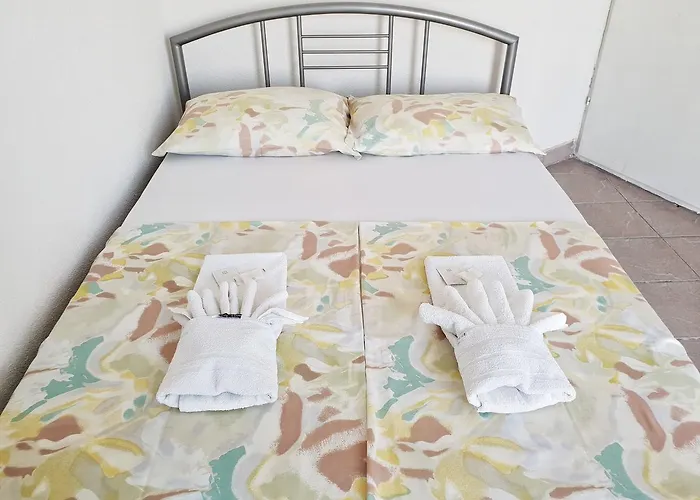 Maja Apartamento Vir